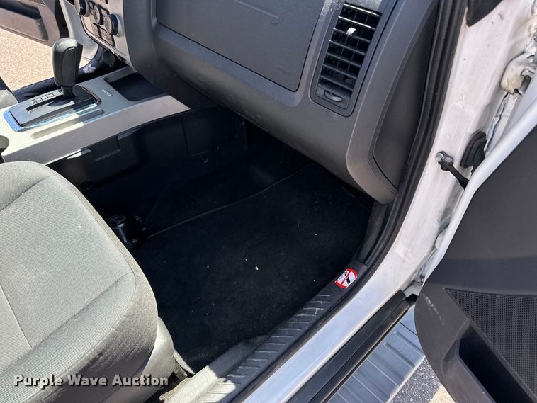 image for item LR9331 2012 Ford Escape  