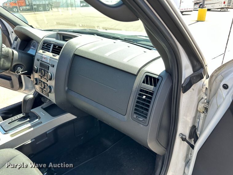 image for item LR9331 2012 Ford Escape  