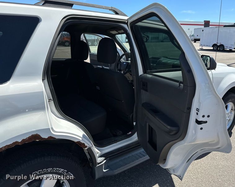 image for item LR9331 2012 Ford Escape  