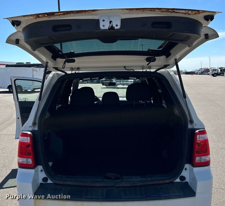 image for item LR9331 2012 Ford Escape  