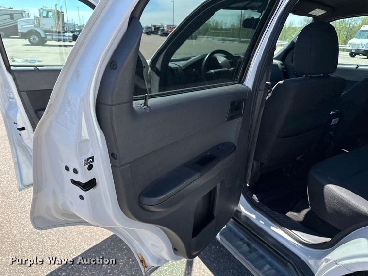 image for item LR9331 2012 Ford Escape  