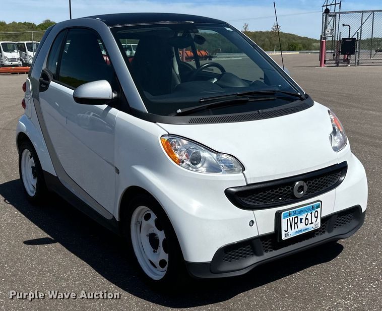 image for item LR9332 2013 Smart 