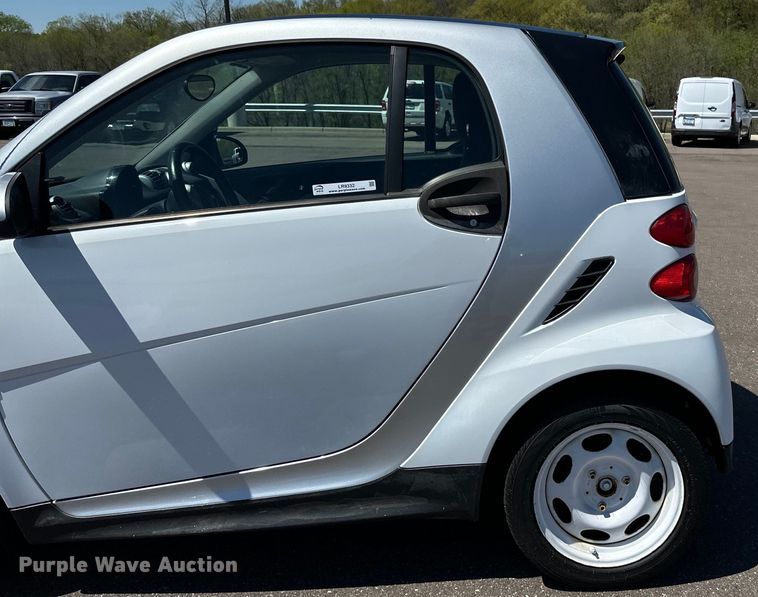 image for item LR9332 2013 Smart 