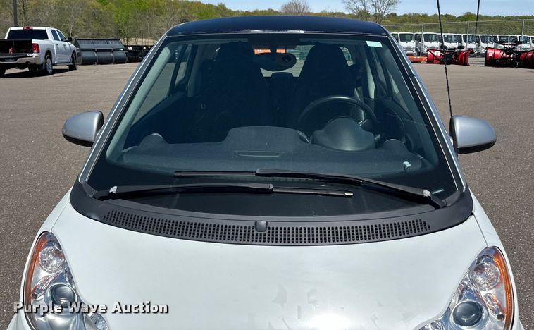 image for item LR9332 2013 Smart 