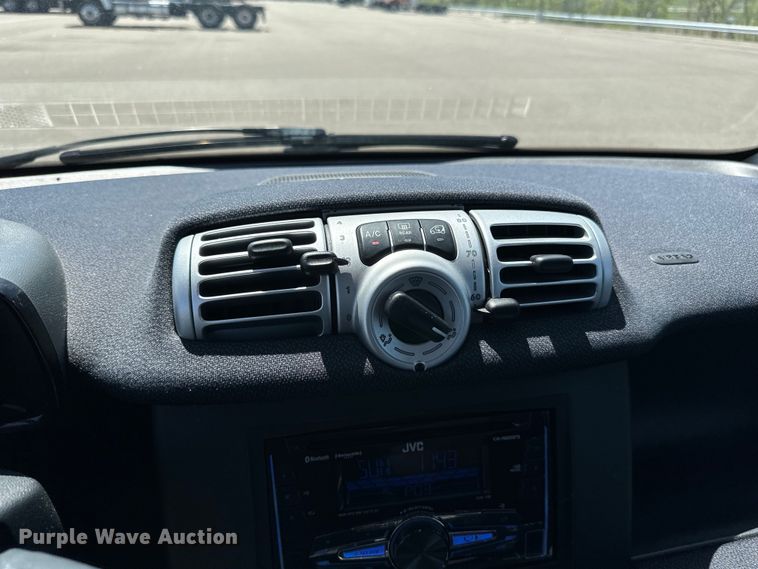 image for item LR9332 2013 Smart 