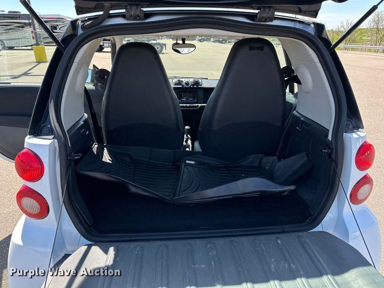 image for item LR9332 2013 Smart 