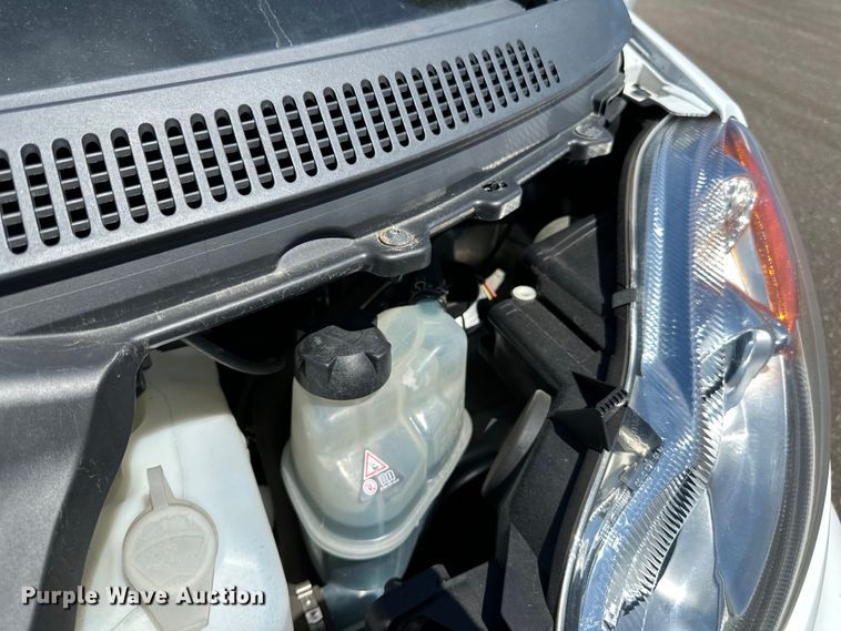 image for item LR9332 2013 Smart 