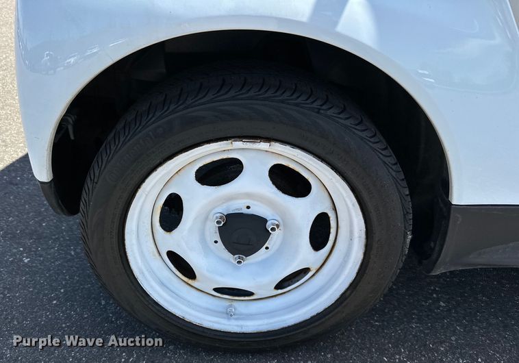 image for item LR9332 2013 Smart 