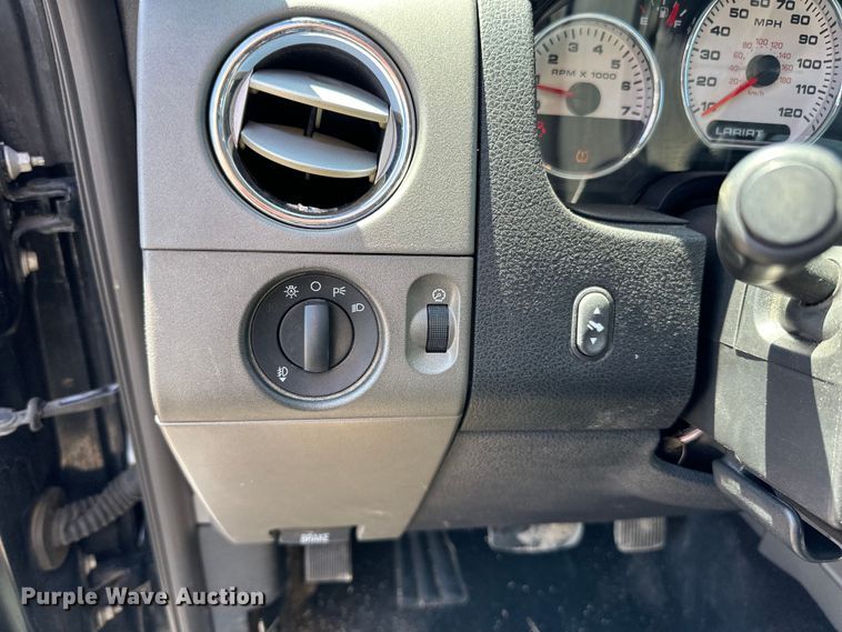 image for item LR9333 2008 Ford  F150 SuperCrew pickup truck