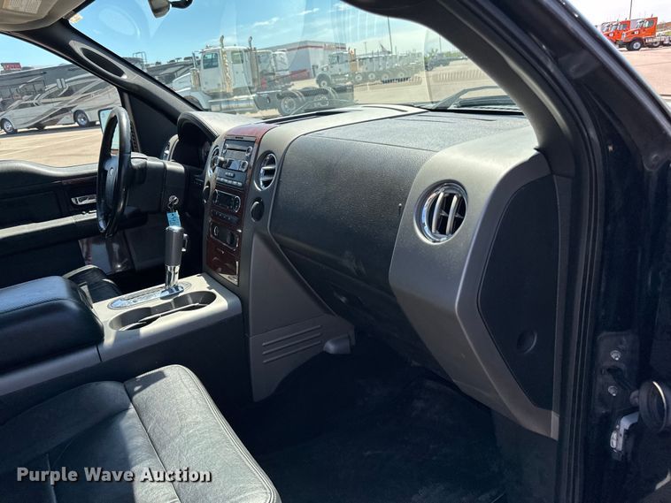 image for item LR9333 2008 Ford  F150 SuperCrew pickup truck