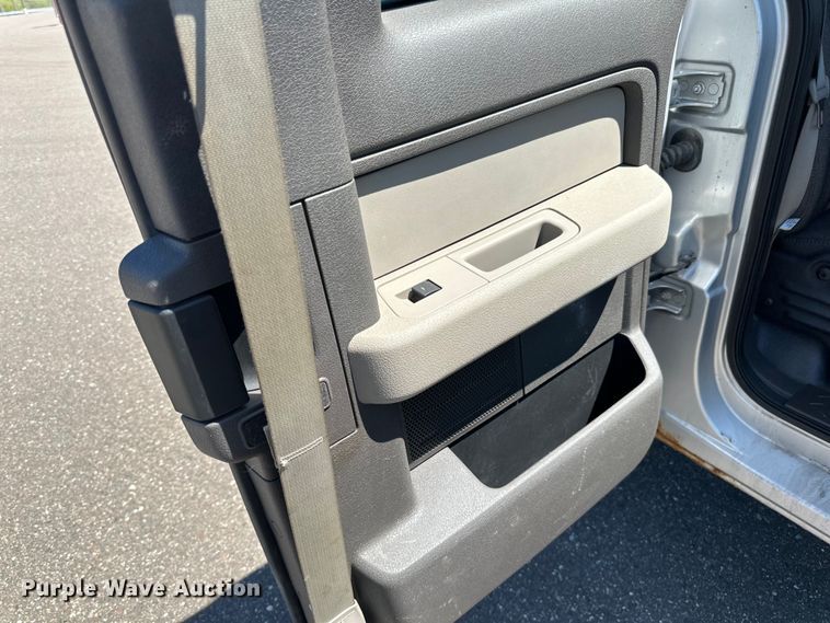 image for item LR9334 2009 Ford  F150 SuperCab pickup truck