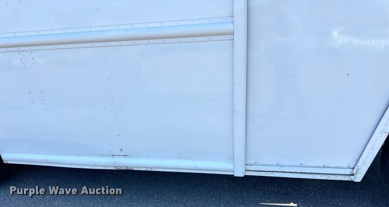 image for item LR9337 2008 Utilimaster delivery truck