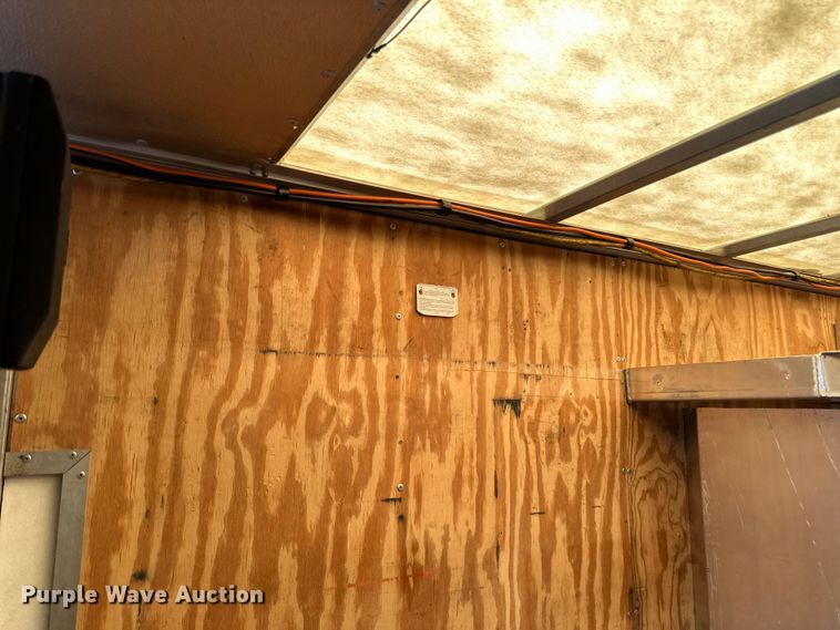 image for item LR9337 2008 Utilimaster delivery truck