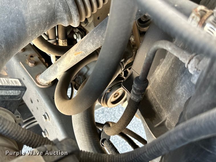 image for item LR9337 2008 Utilimaster delivery truck