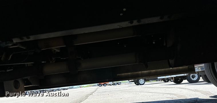 image for item LR9337 2008 Utilimaster delivery truck