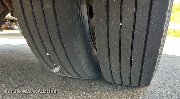 image for item LR9337 2008 Utilimaster delivery truck