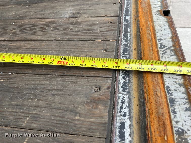 image for item LU9857 2011 GMC Savana G3500 box truck