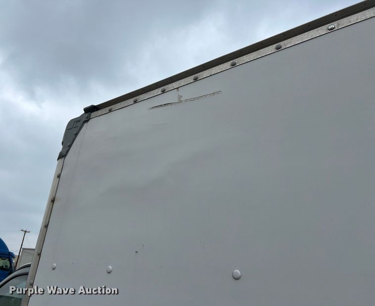 image for item LU9857 2011 GMC Savana G3500 box truck