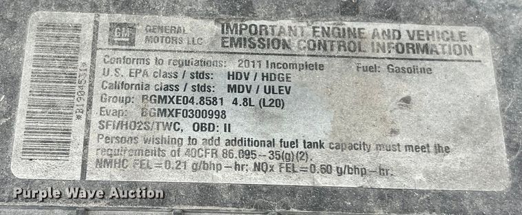 image for item LU9857 2011 GMC Savana G3500 box truck