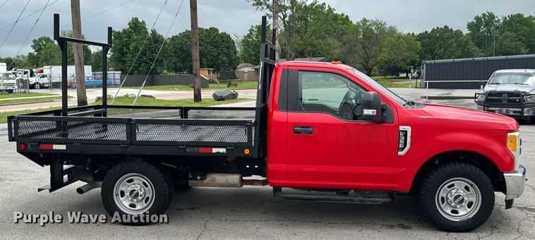 image for item ND9319 2017 Ford F350 Super Duty XL flatbed pickup truck