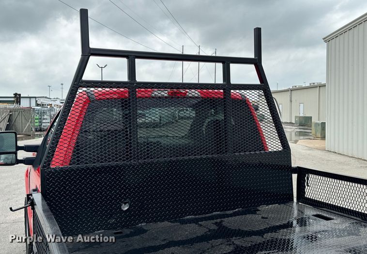 image for item ND9319 2017 Ford F350 Super Duty XL flatbed pickup truck