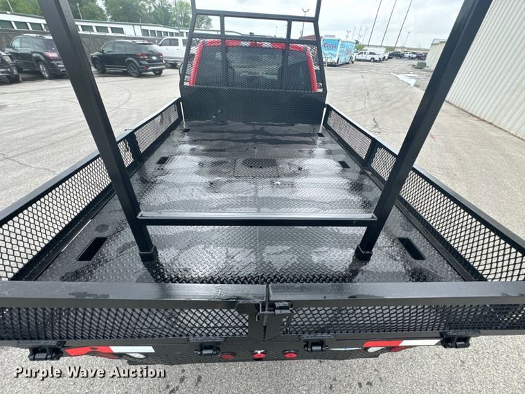 image for item ND9319 2017 Ford F350 Super Duty XL flatbed pickup truck