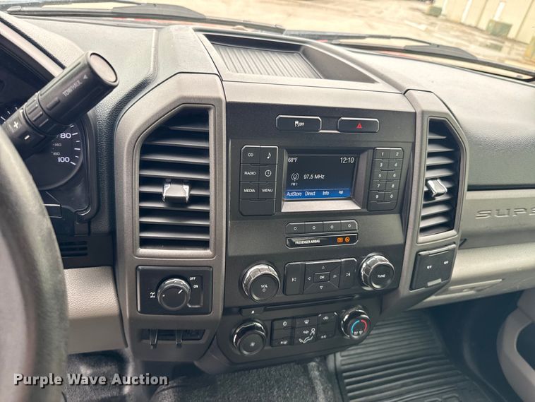 image for item ND9319 2017 Ford F350 Super Duty XL flatbed pickup truck