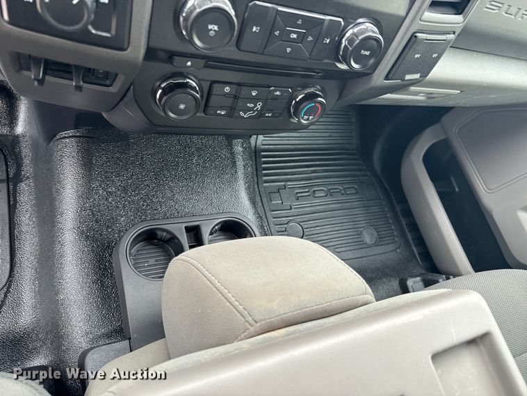 image for item ND9319 2017 Ford F350 Super Duty XL flatbed pickup truck