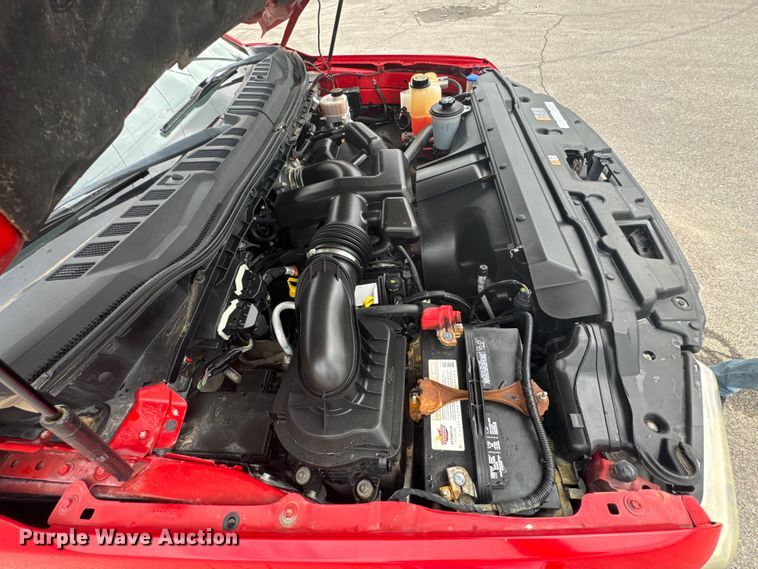 image for item ND9319 2017 Ford F350 Super Duty XL flatbed pickup truck