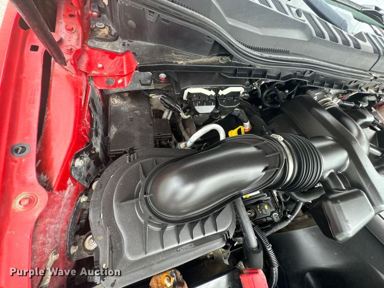 image for item ND9319 2017 Ford F350 Super Duty XL flatbed pickup truck