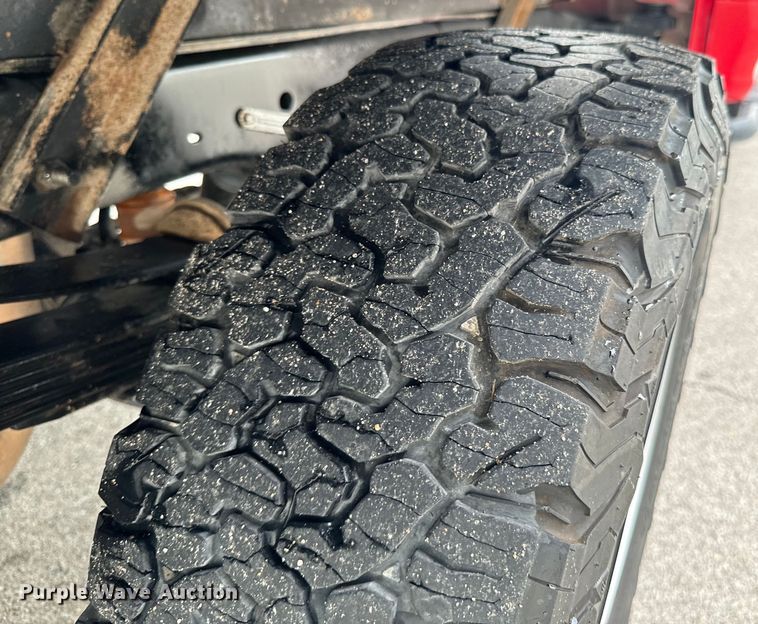 image for item ND9319 2017 Ford F350 Super Duty XL flatbed pickup truck