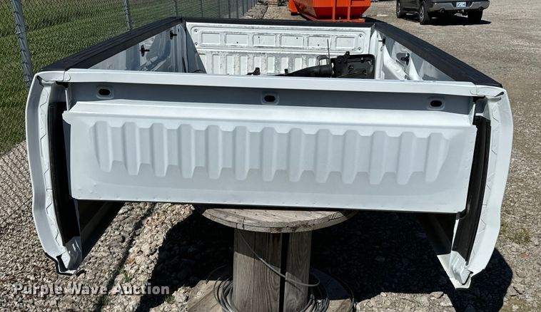 image for item ND9322 GMC Sierra truck bed