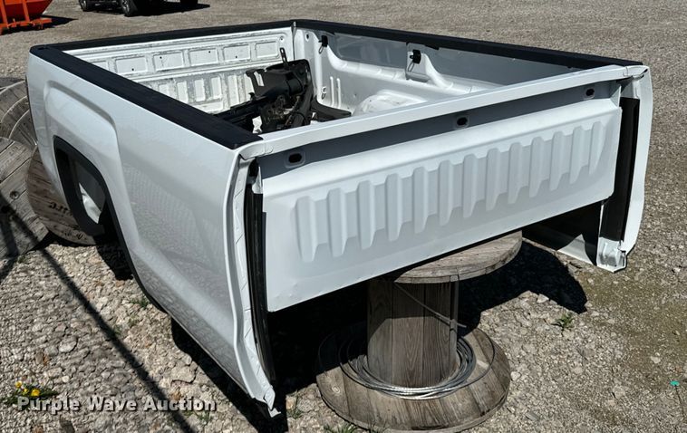 image for item ND9322 GMC Sierra truck bed