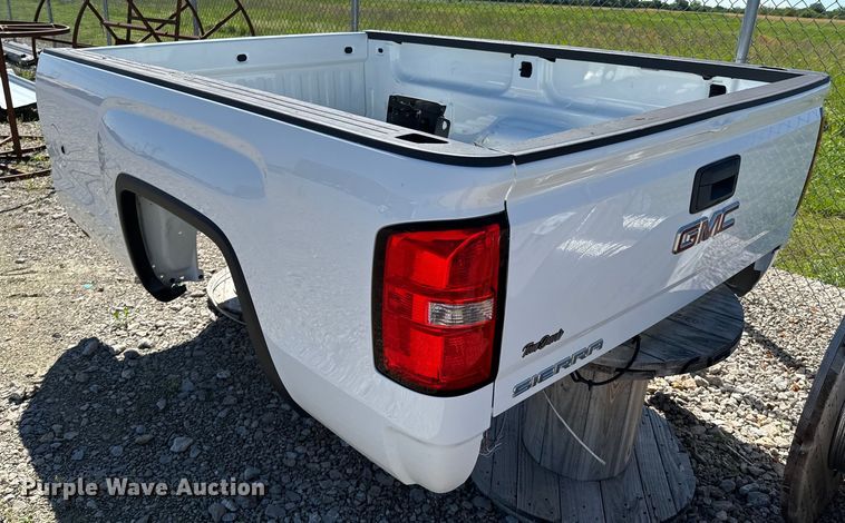 image for item ND9322 GMC Sierra truck bed
