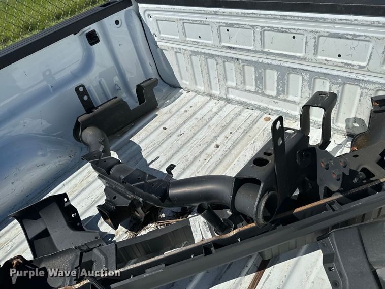 image for item ND9322 GMC Sierra truck bed