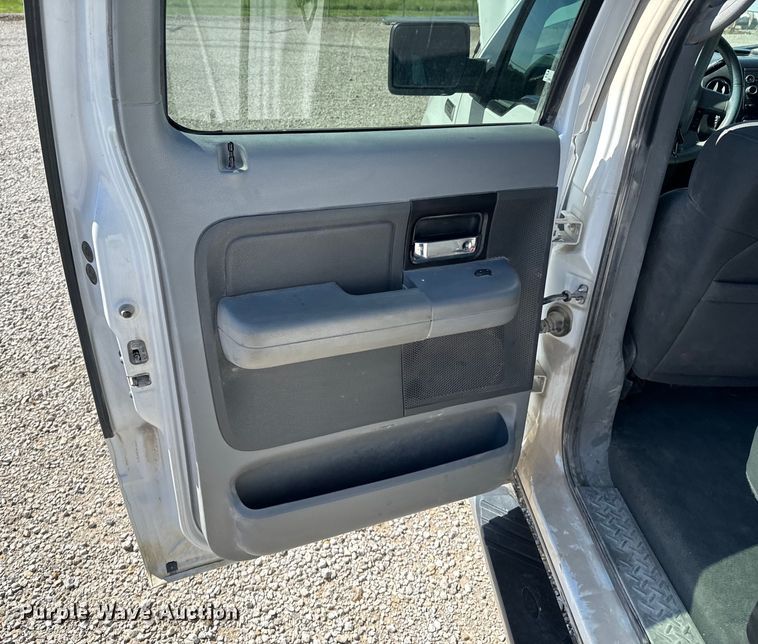 image for item ND9323 2008 Ford F150 XLT SuperCrew pickup truck