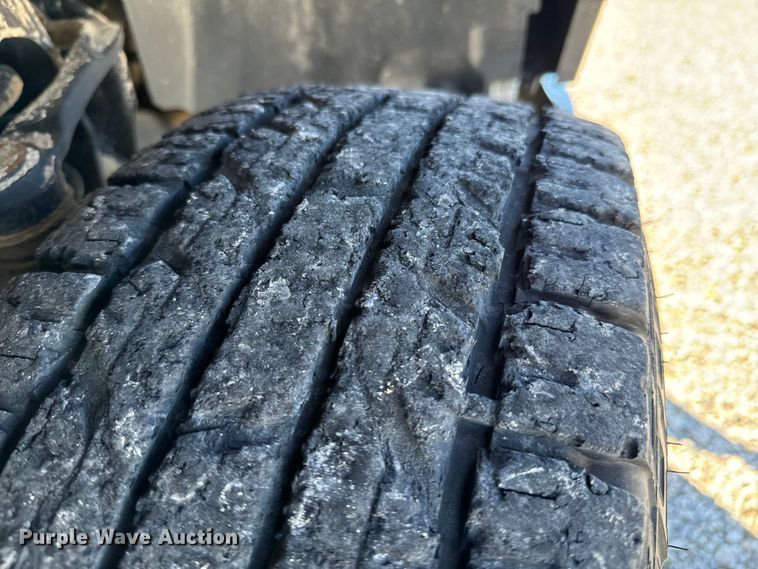 image for item ND9324 2011 Ford F150 XL SuperCab pickup truck