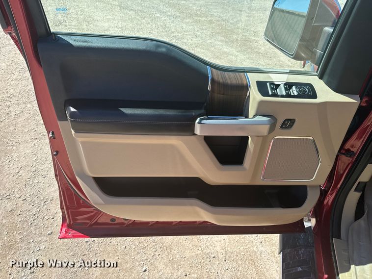 image for item ND9329 2016 Ford  F150 SuperCrew pickup truck