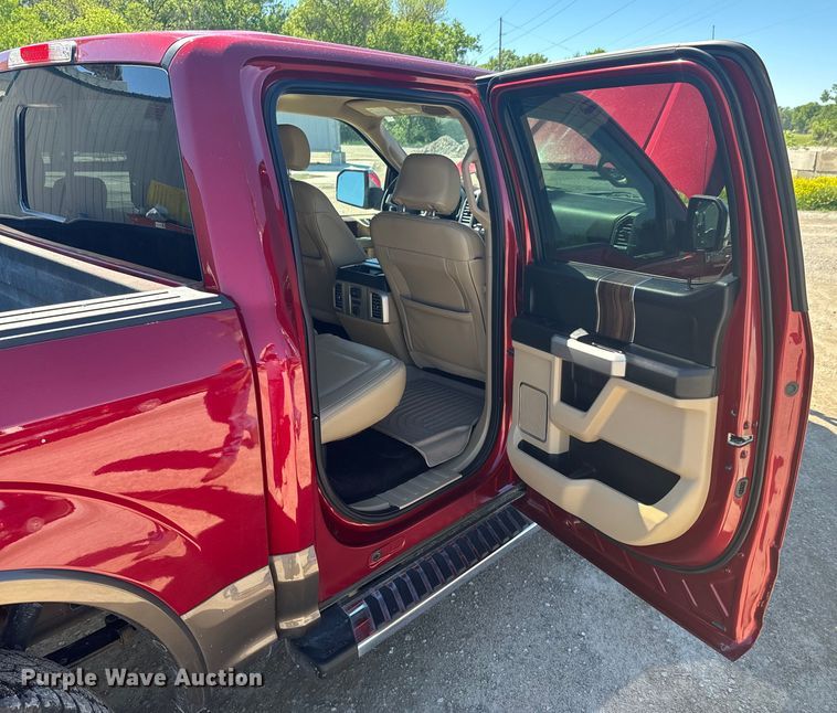 image for item ND9329 2016 Ford  F150 SuperCrew pickup truck