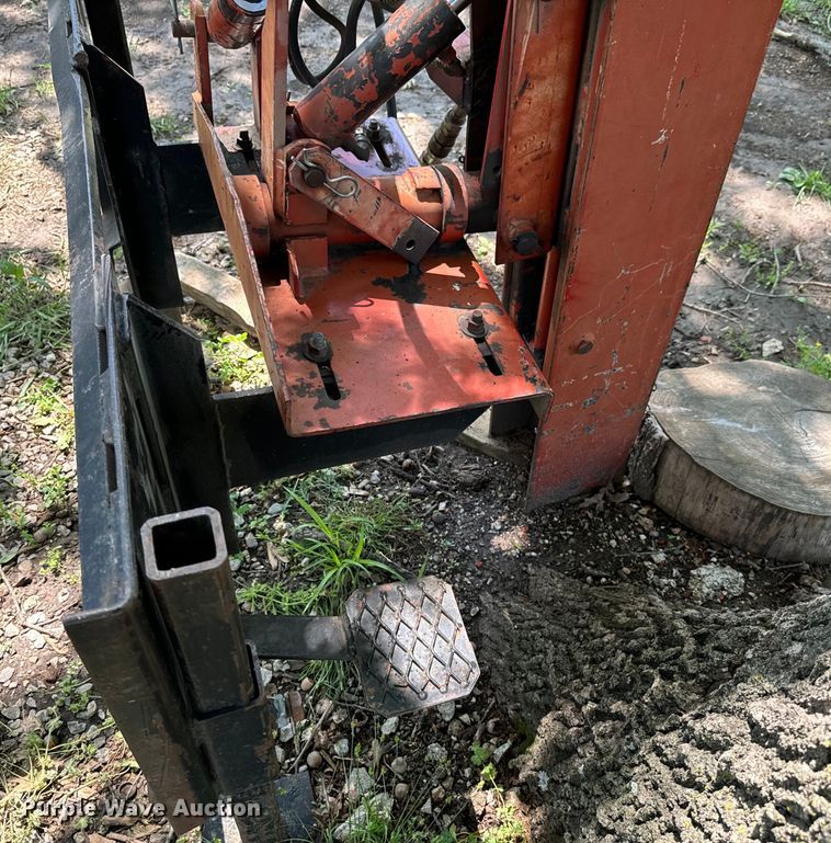 image for item ND9331 Shaver HD-8 skid steer post driver