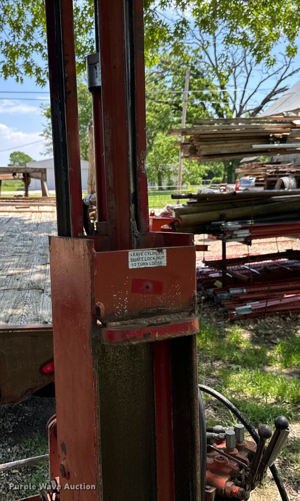 image for item ND9331 Shaver HD-8 skid steer post driver