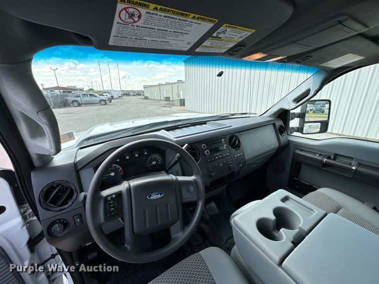 image for item ND9358 2013 Ford F250 Super Duty Crew Cab pickup truck