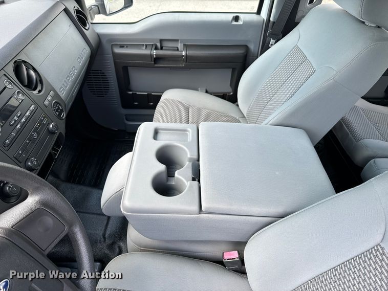 image for item ND9358 2013 Ford F250 Super Duty Crew Cab pickup truck