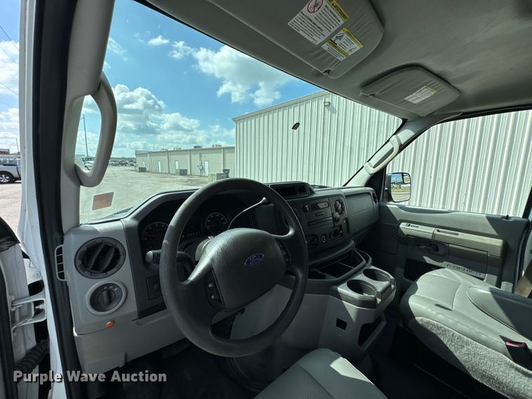 image for item ND9361 2012 Ford E150 van