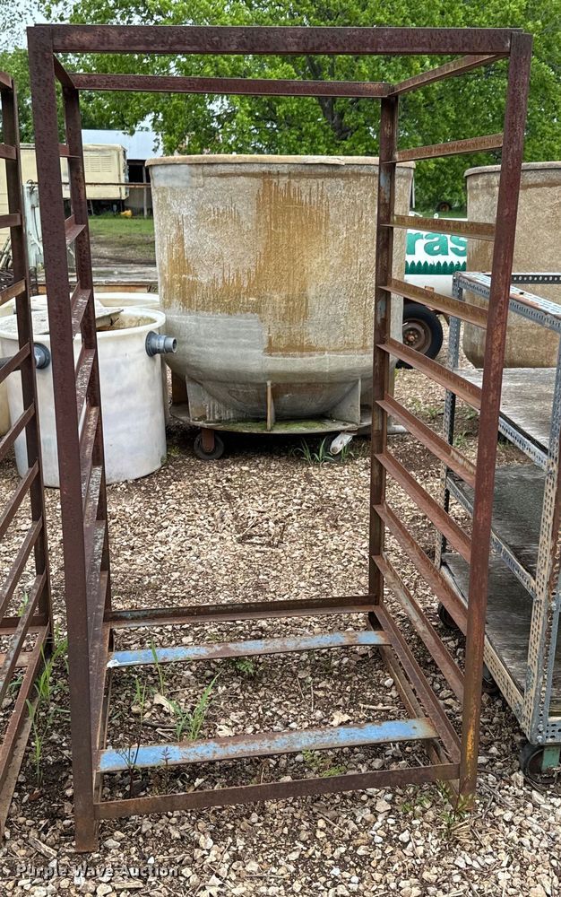 image for item ND9367 (8) racks