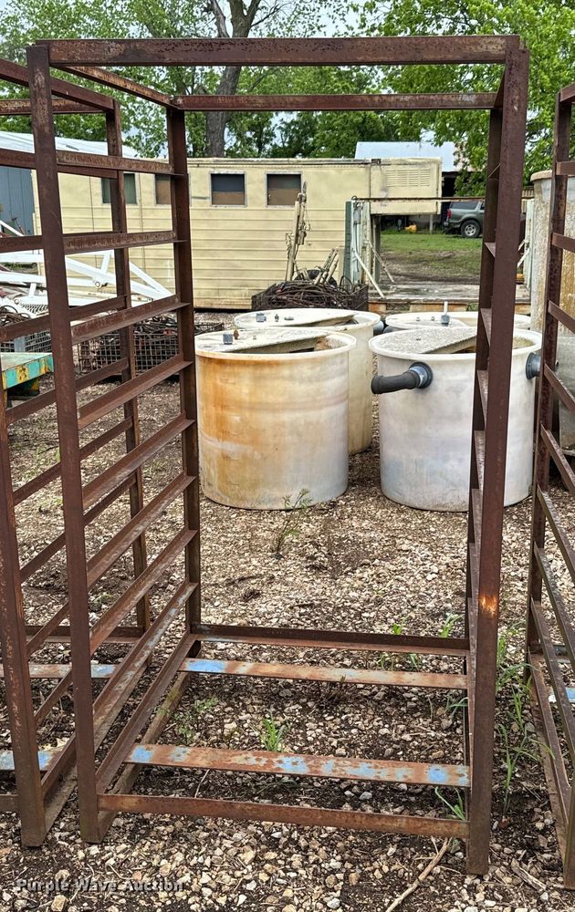 image for item ND9367 (8) racks