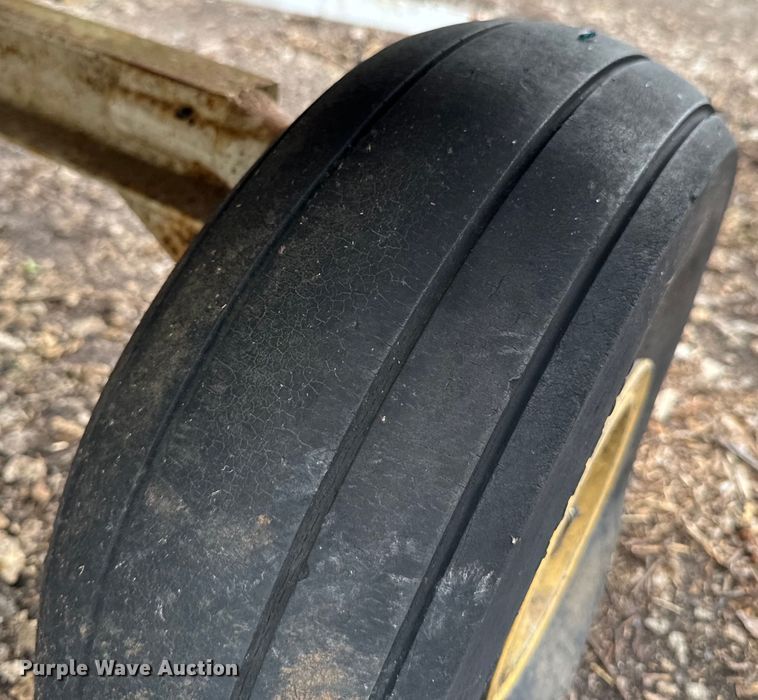 image for item ND9368 (2) utility carts