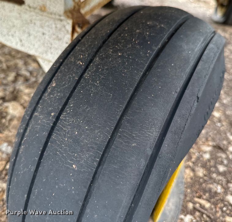 image for item ND9368 (2) utility carts