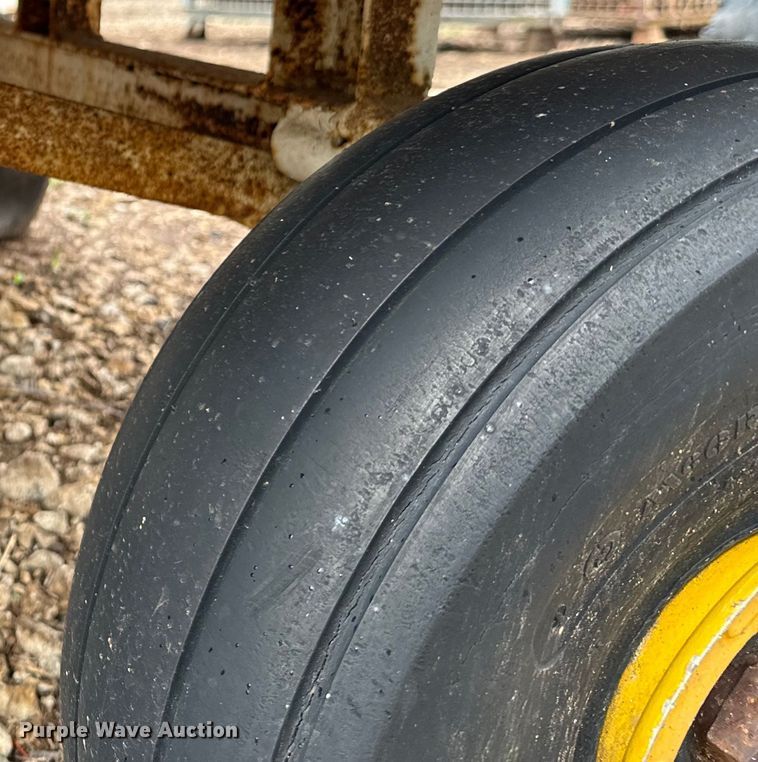 image for item ND9368 (2) utility carts