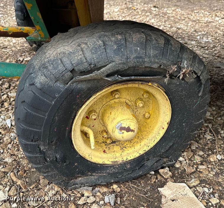 image for item ND9368 (2) utility carts